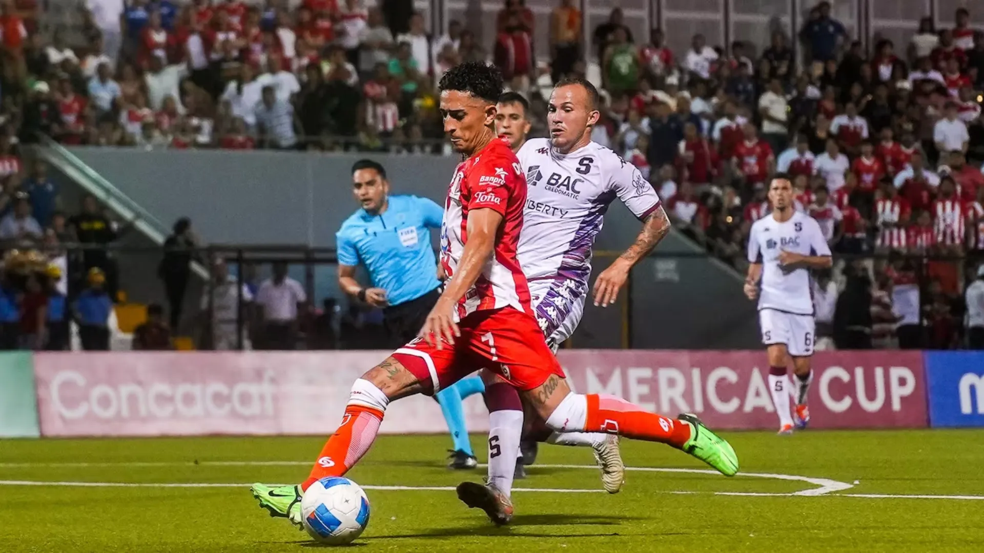 Saprissa intenta dejar atrás la derrota. (Foto: La Nación)