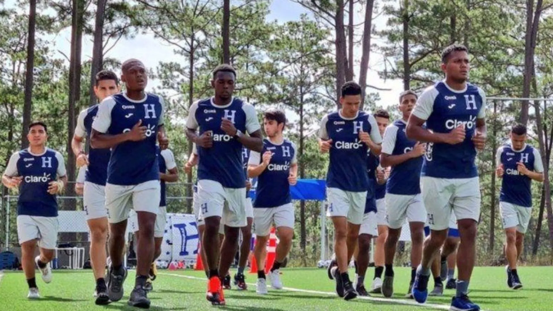 Honduras perderá a dos jugadores por covid-19