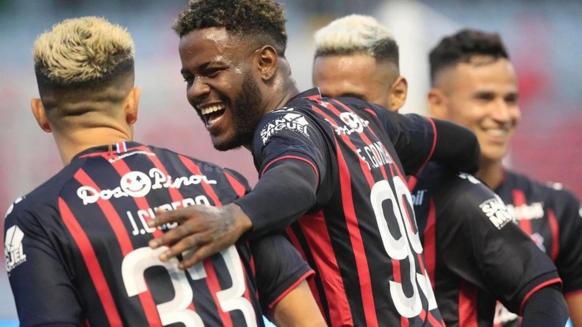 LD Alajuelense se plantea la compra definitiva de Freddy Góndola y nacen nuevos interesados