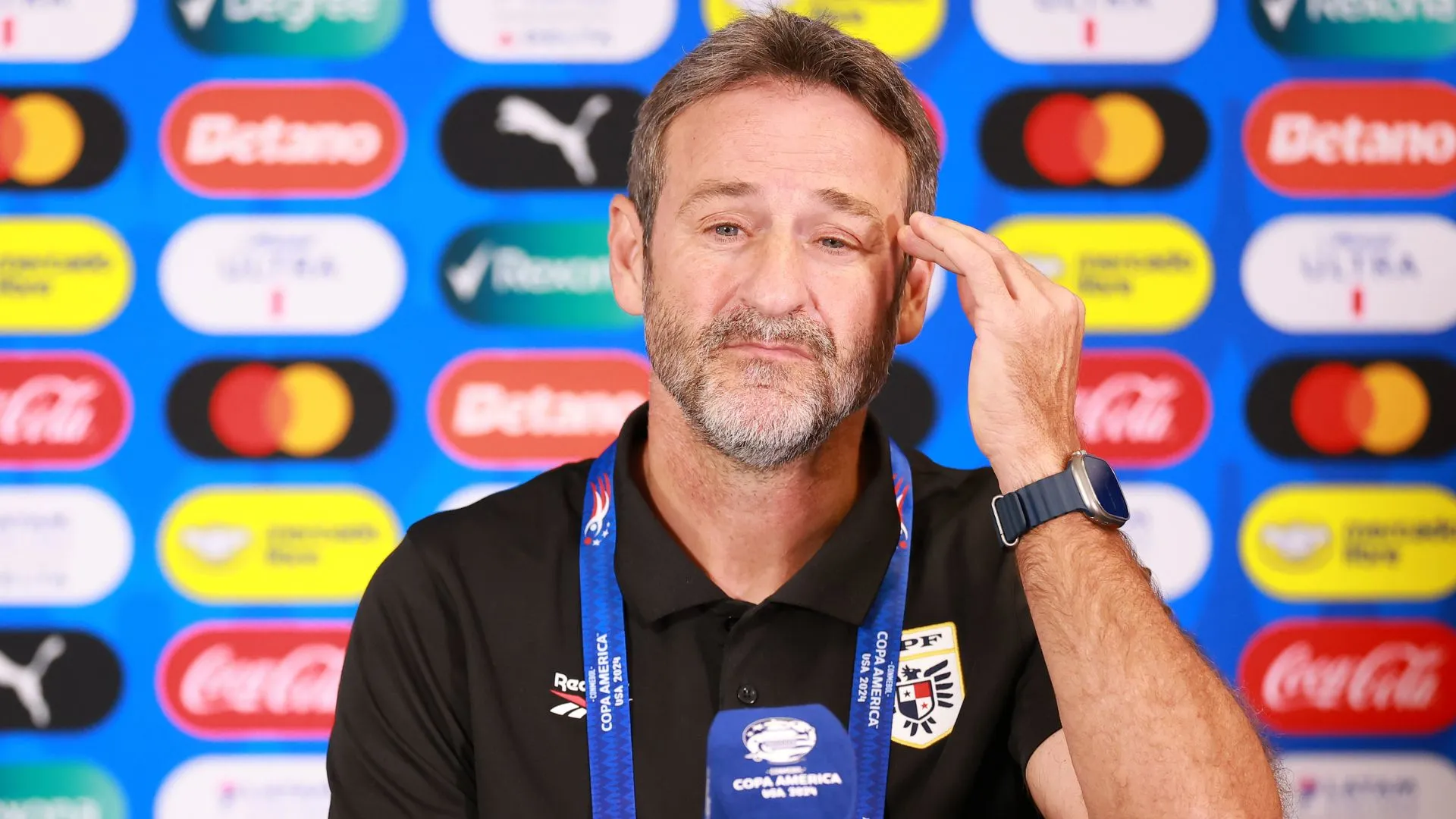 Thomas Christiansen en conferencia de prensa.