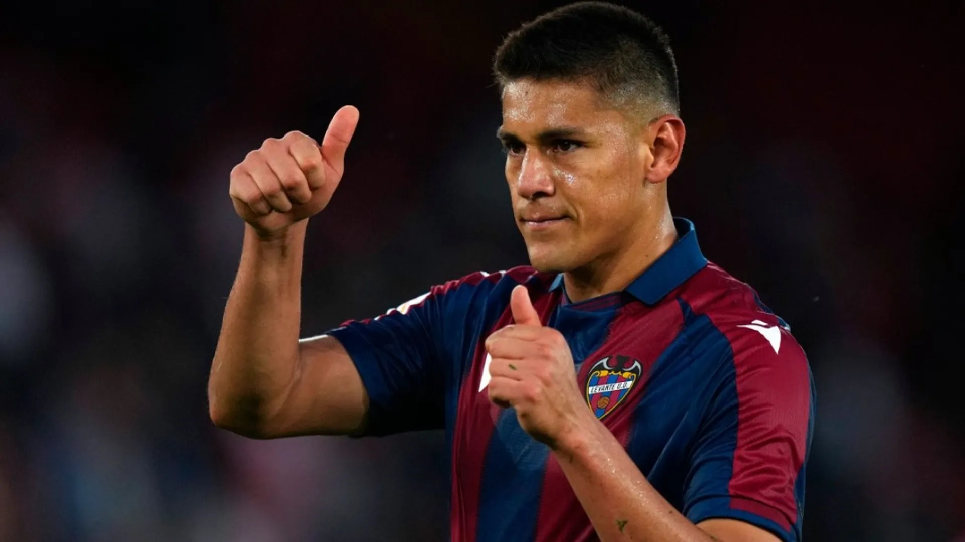 Óscar Duarte colaboró con gol en triunfo del Levante ante Alavés (VIDEO)