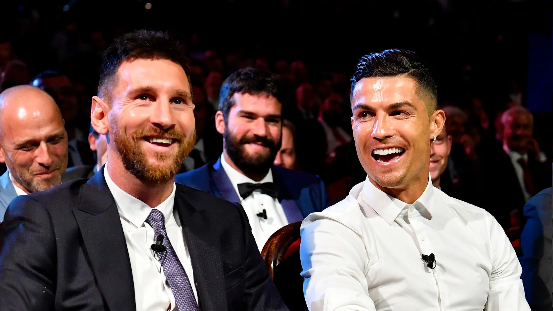 Autoridades de El Salvador buscan que Cristiano Ronaldo también llegue al país