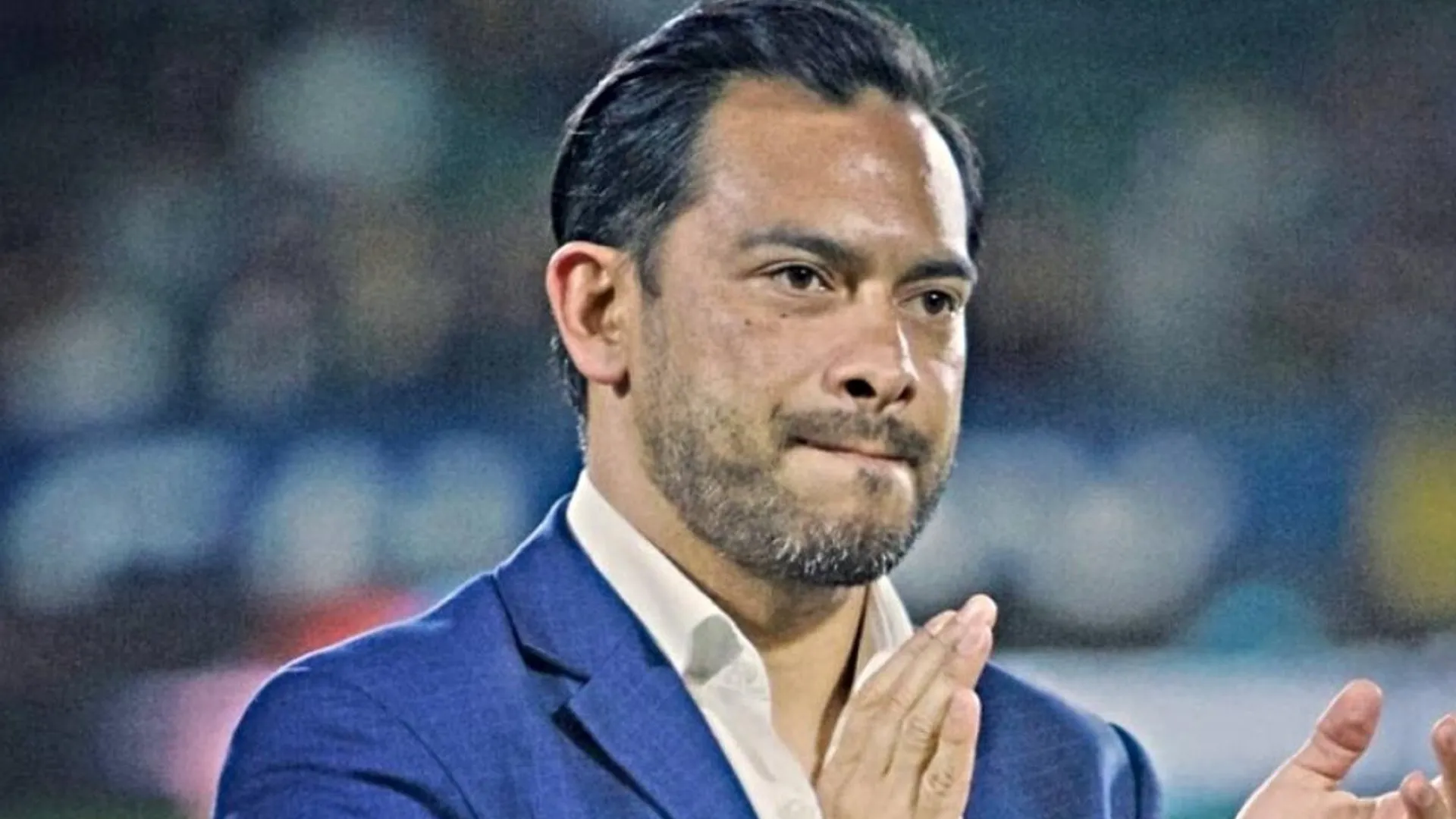 Carlos Ruiz explotó en contra del árbitro en la derrota de Guatemala ante México por Copa Oro