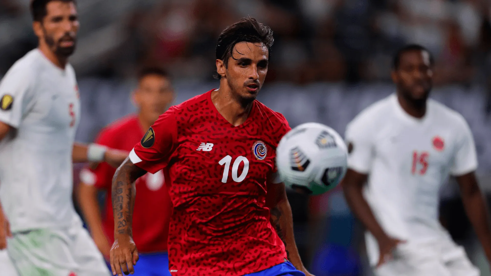 "Bryan Ruiz es el mejor jugador de campo en la historia de Costa Rica"