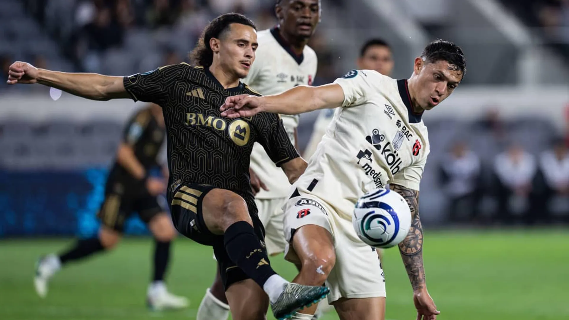 Carlos Vela revela por qué Óscar Ramírez fue la primera opción para reemplazar a Ismael en Alajuelense