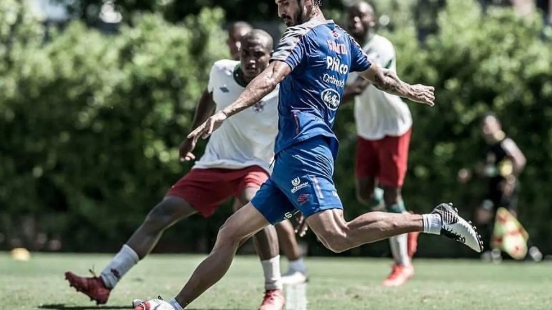 El capi Ruíz fue ofrecido por Santos a otro GIGANTE