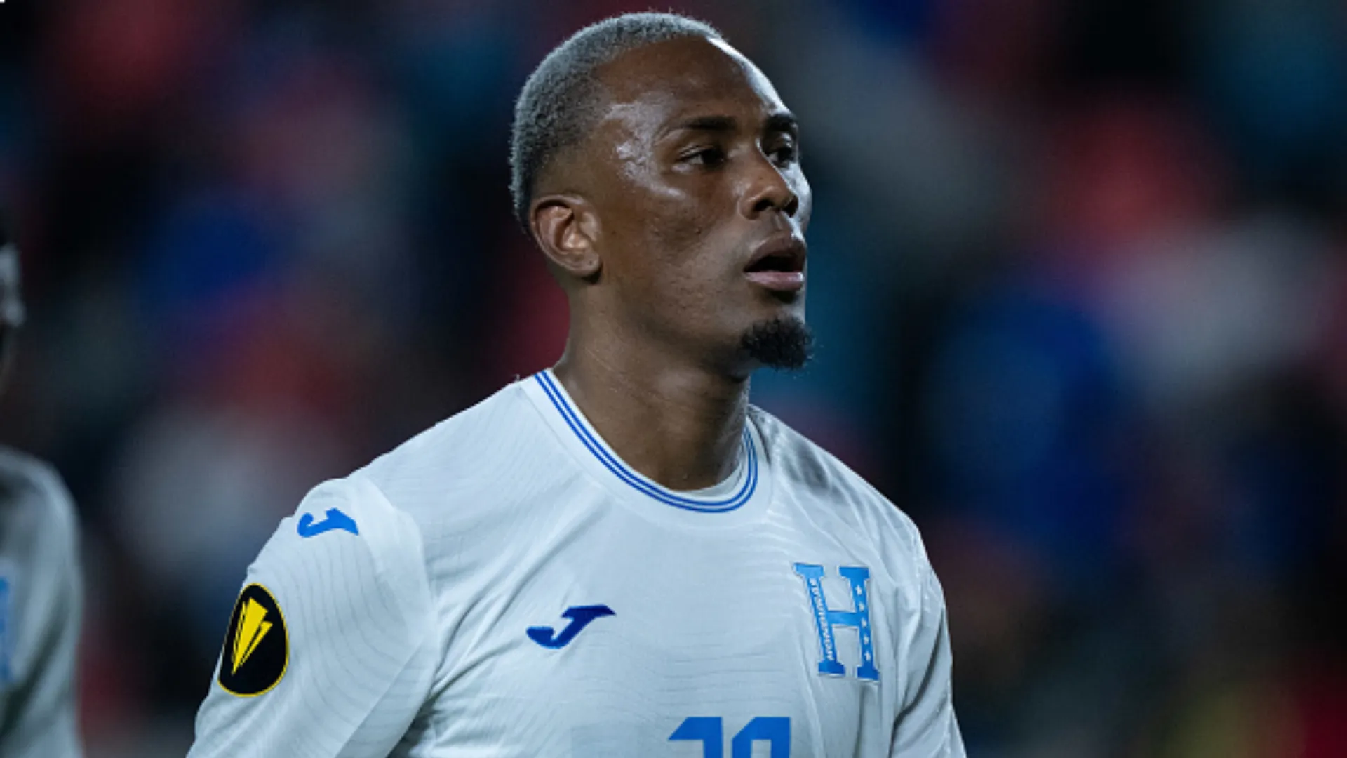 En el momento más inoportuno: Deiby Flores sufre doble revés mientras se prepara para la semifinal de Copa Oro