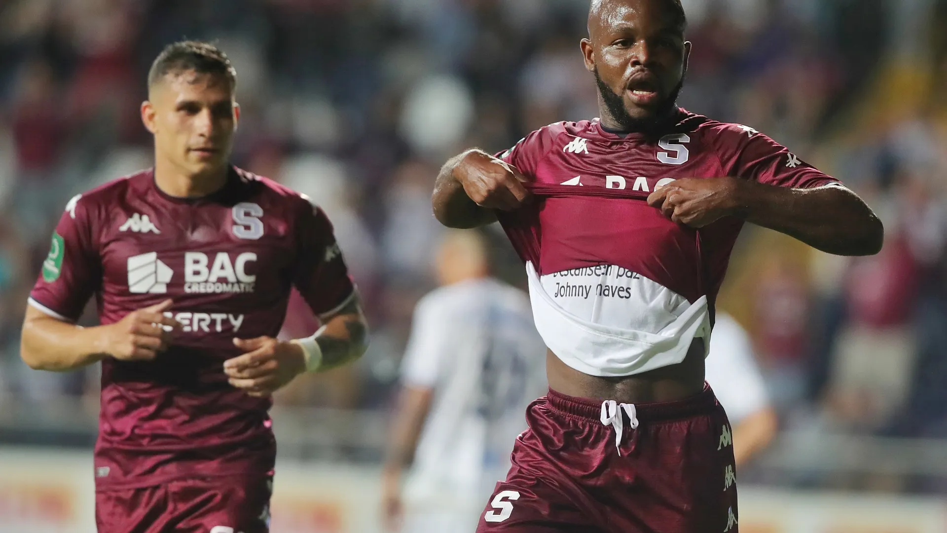 Javon East aprovechó un posteo de Paradela para burlarse de Alajuelense. (Foto: La Nación)