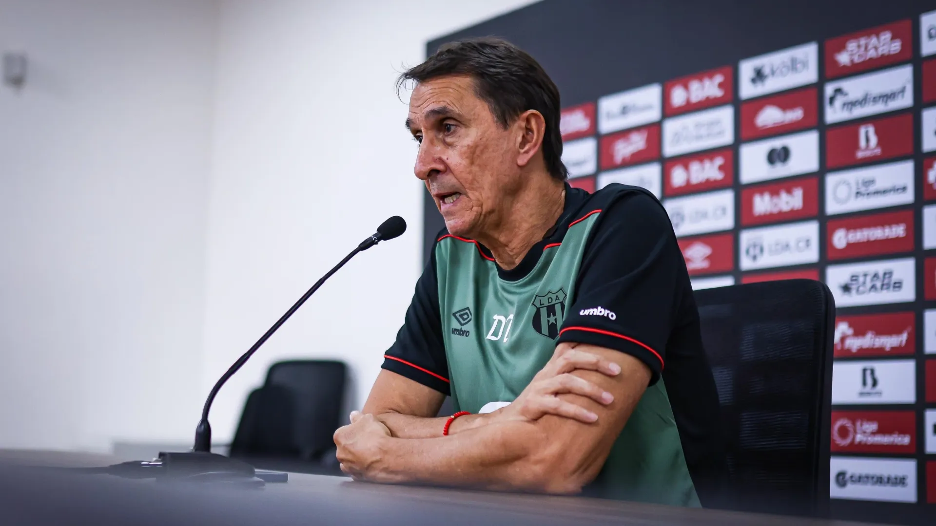 Guimaraes responde a la pregunta que no deja dormir a Alajuelense antes del choque con Antigua