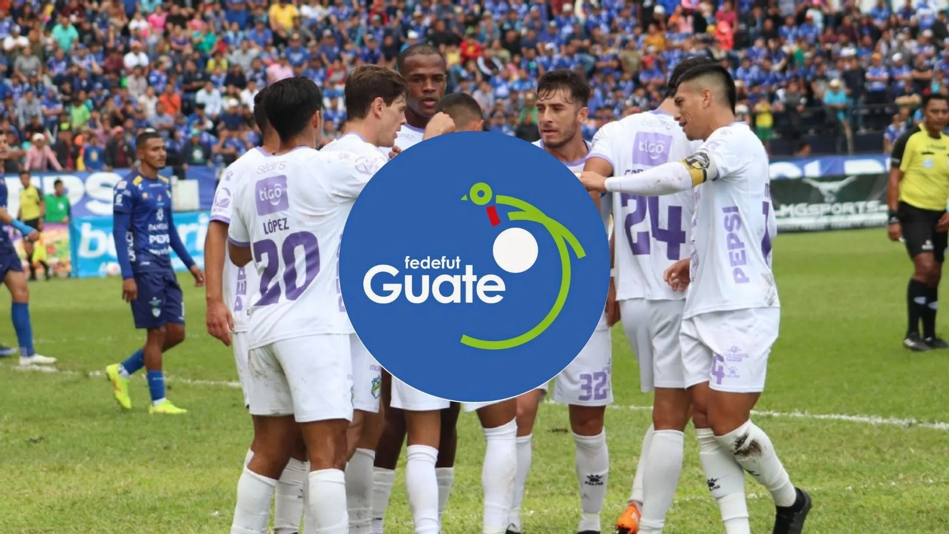 "Complicidad": denuncian el negocio en común de Comunicaciones con la Selección en Guatemala.