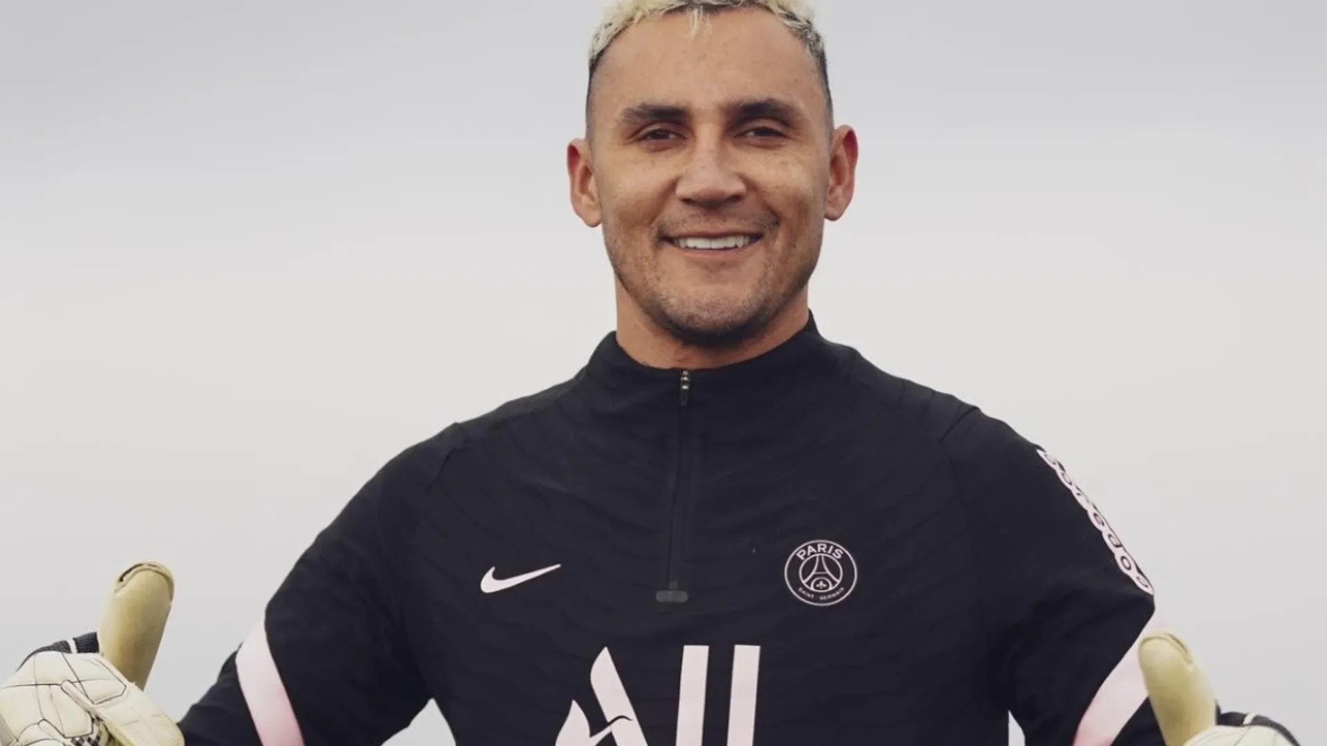 El lujoso regalo para Keylor Navas por sus 100 juegos con el PSG