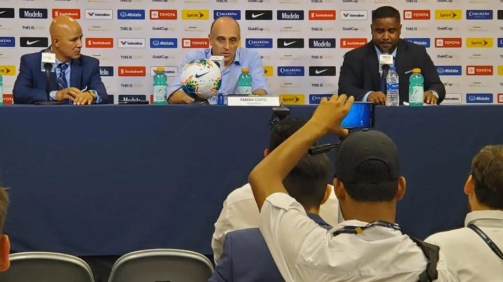 Fabián Coito ya decidió qué hará tras eliminación de Honduras en Copa Oro