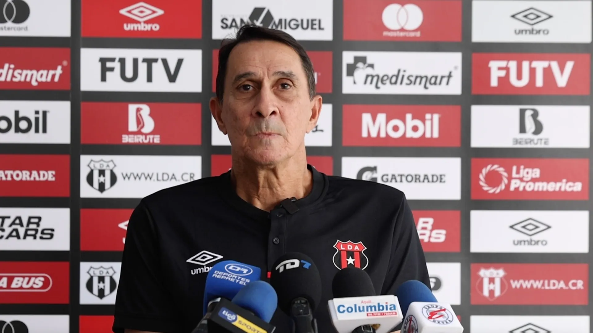 Problemas para Guimaraes: uno de los refuerzos que trajo se quiere ir de Alajuelense