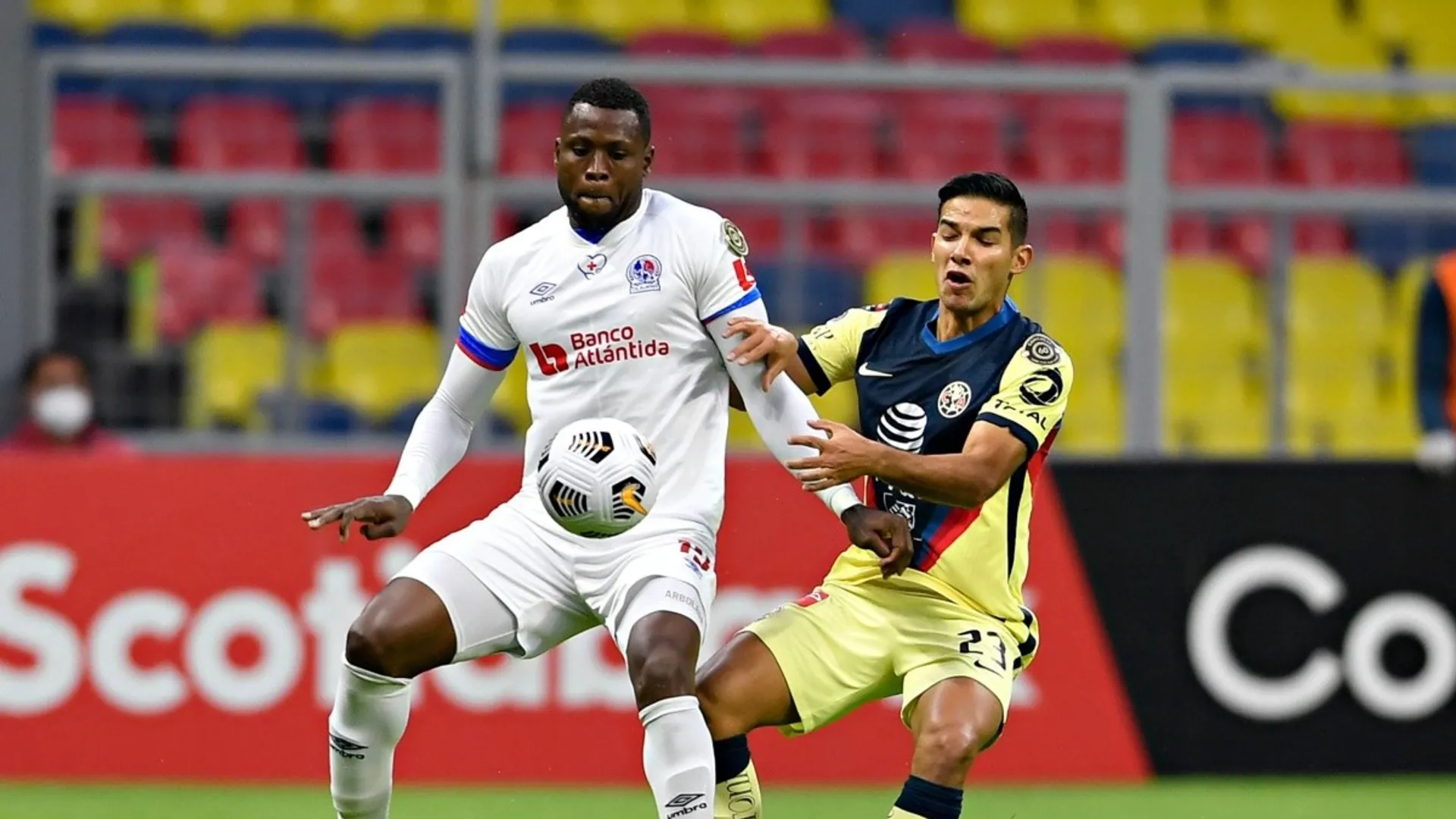 Medios internacionales se unen por la pronta recuperación del Chucho López con el América y la Selección de Guatemala