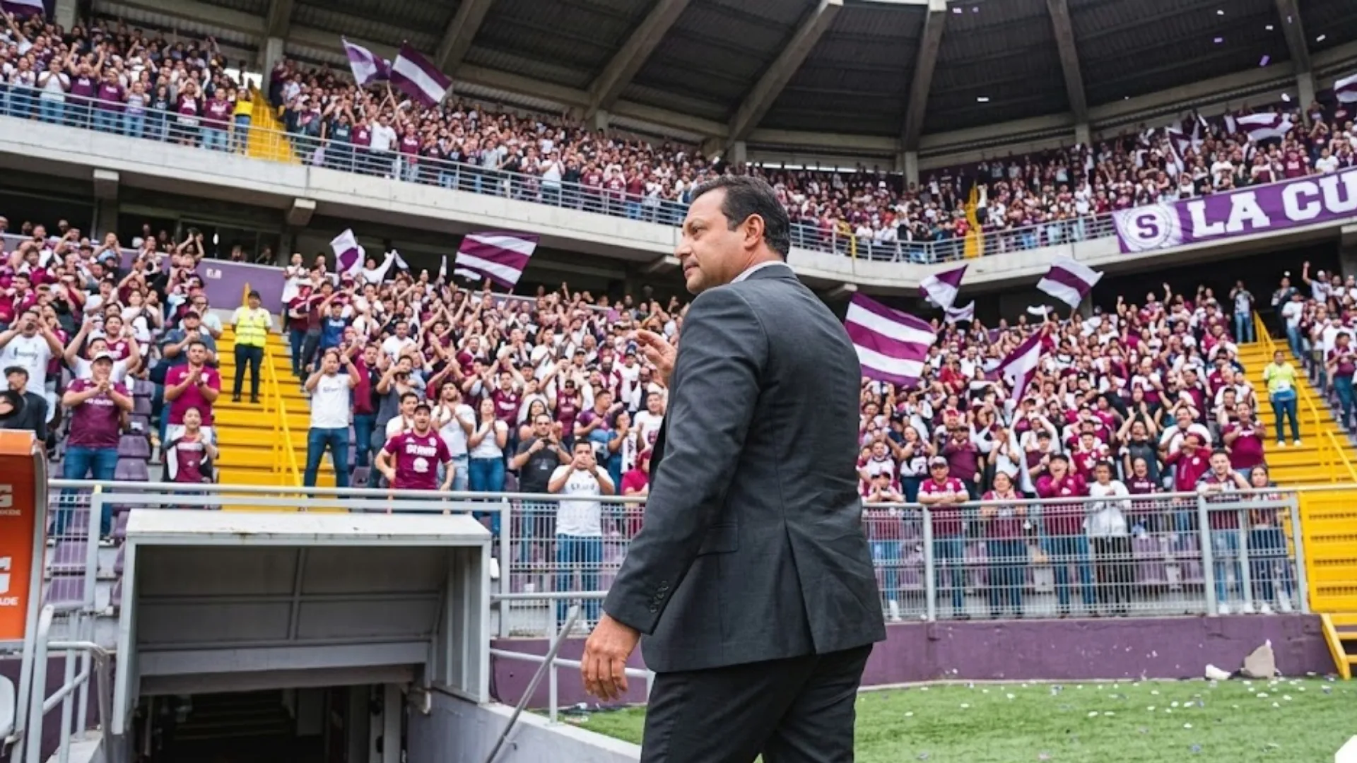 Jeaustin Campos podría regresar a Saprissa.