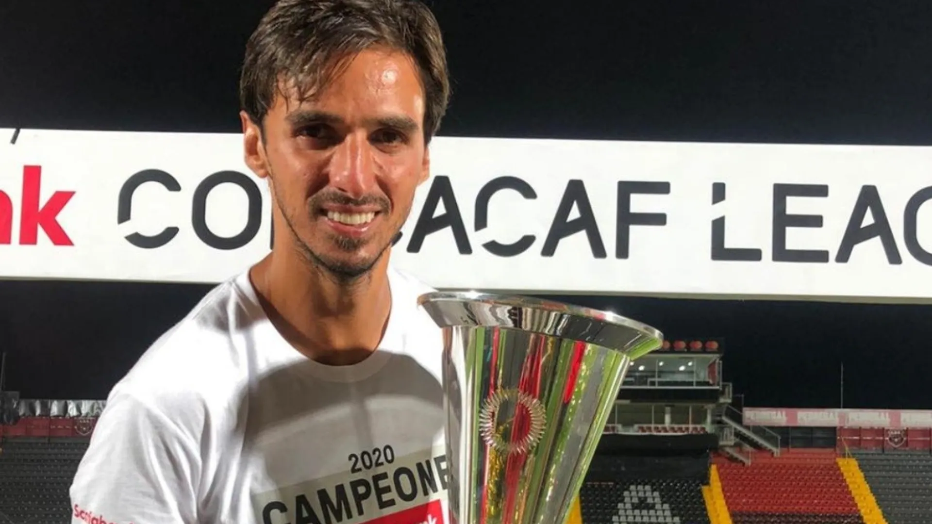 Este viernes podría ser el último juego de Bryan Ruiz a nivel de clubes