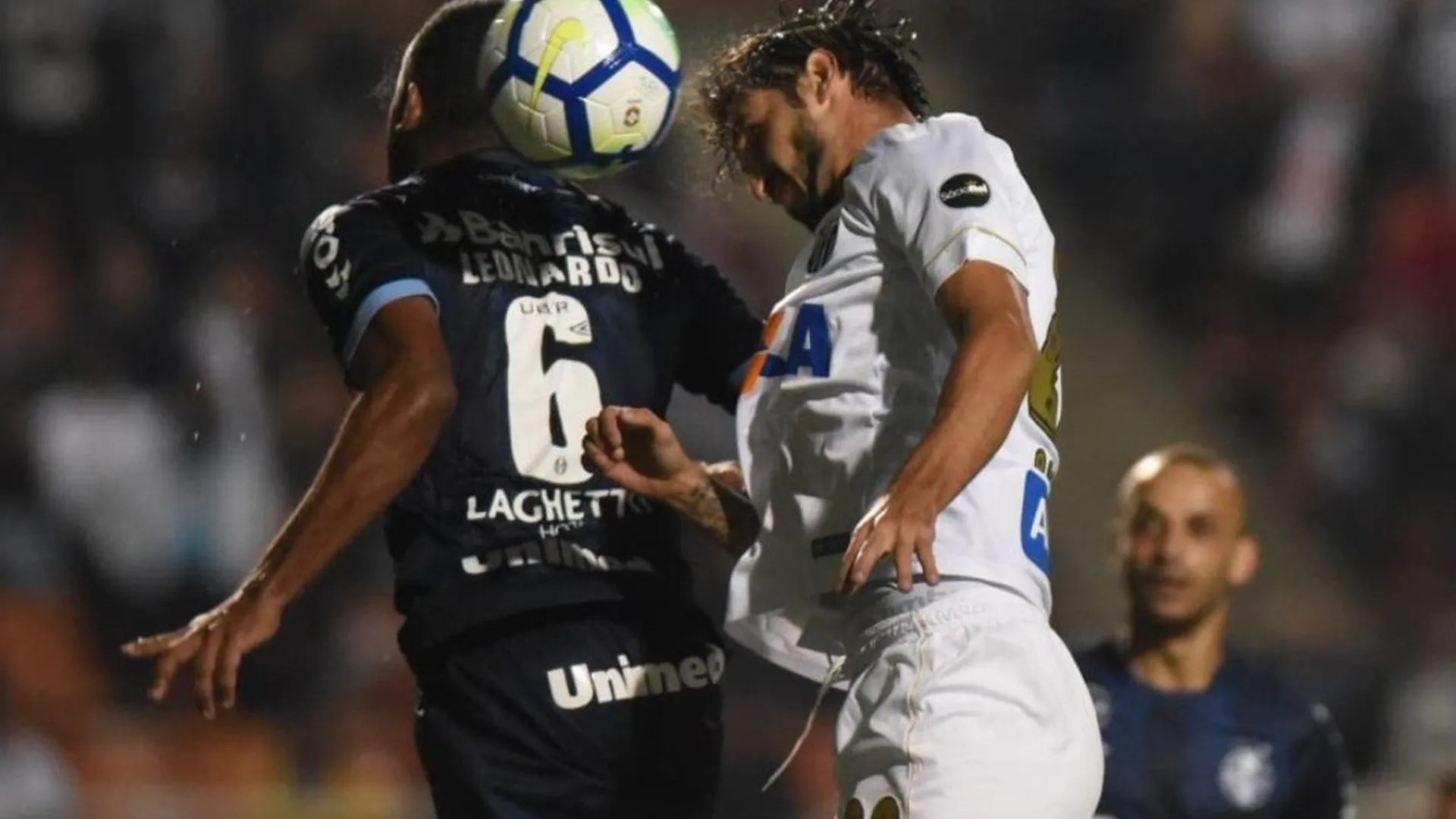 Bryan Ruiz jugó tres minutos en victoria de Santos