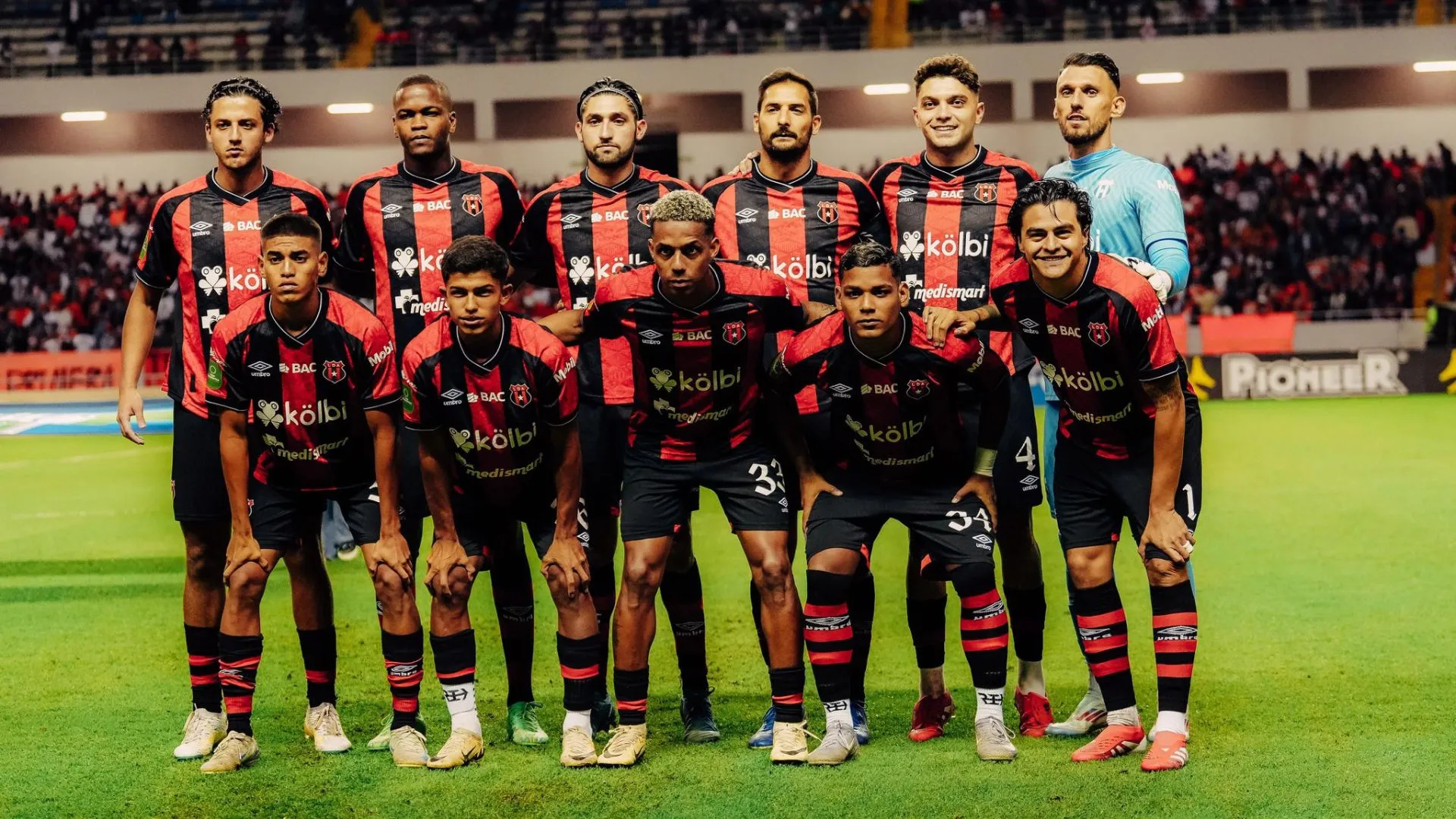Alineación de Alajuelense ante Puntarenas
