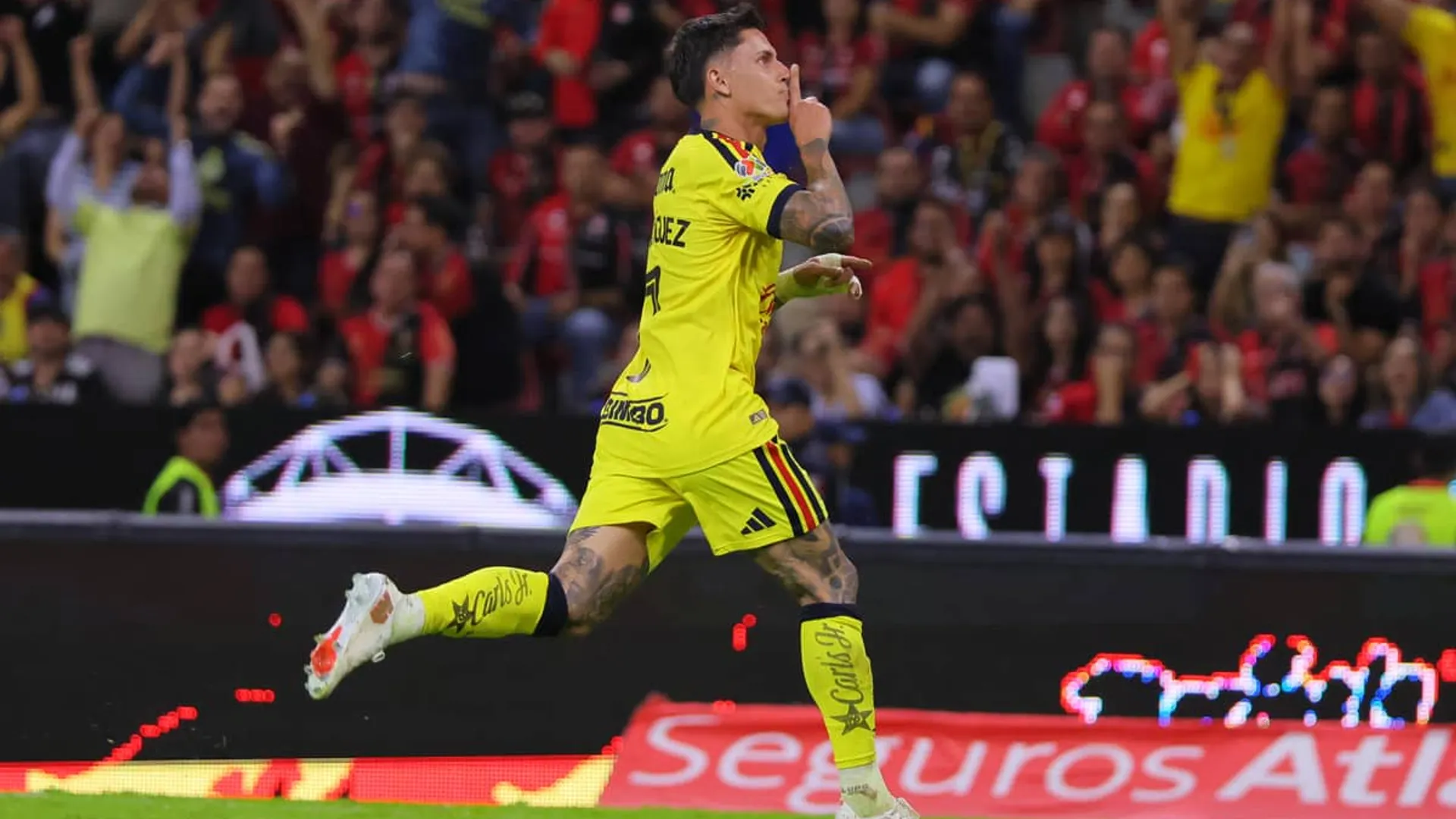 Brian Rodríguez quiere seguir en América, pero revela qué le atrae de Tigres