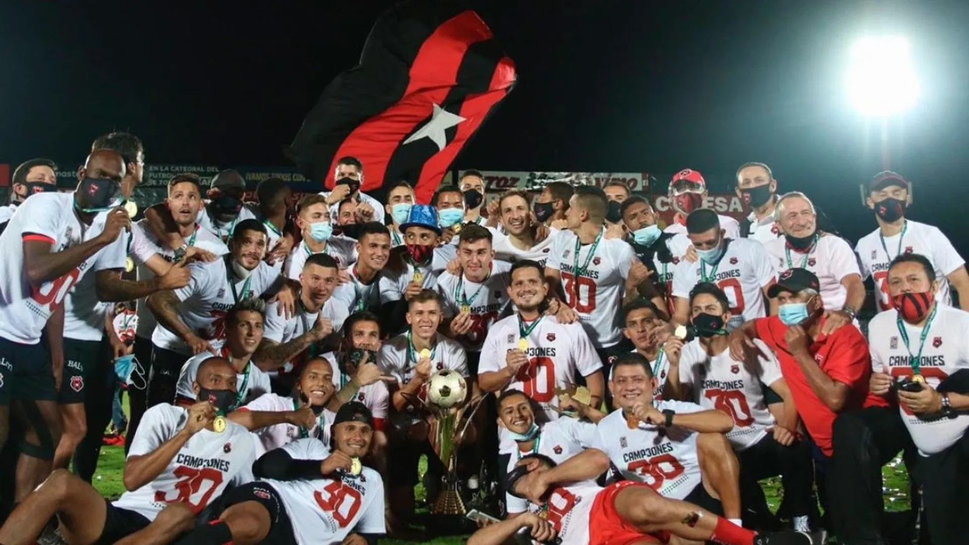 Alajuelense recibe millonaria sanción por parte de Fedefutbol