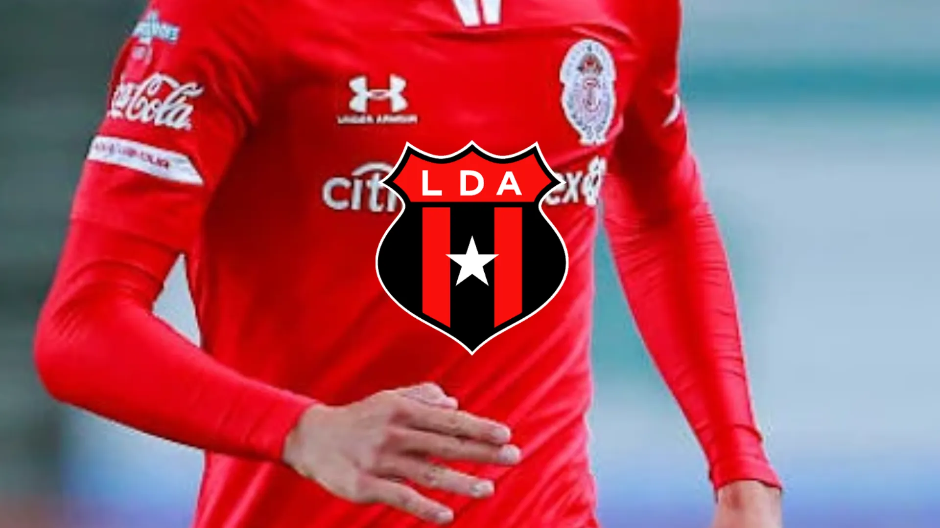 "Ya decidió": Alajuelense lo tentó con una oferta, pero terminó eligiendo a otro grande de Costa Rica
