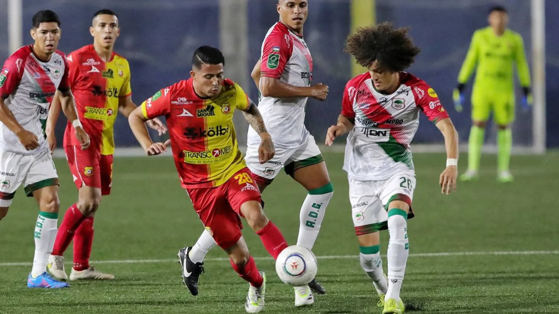 La contestación del entrenador de Herediano a las críticas