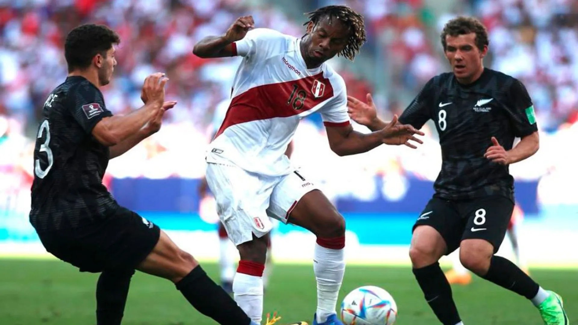 Nueva Zelanda pierde ante Perú previo al repechaje ante Costa Rica