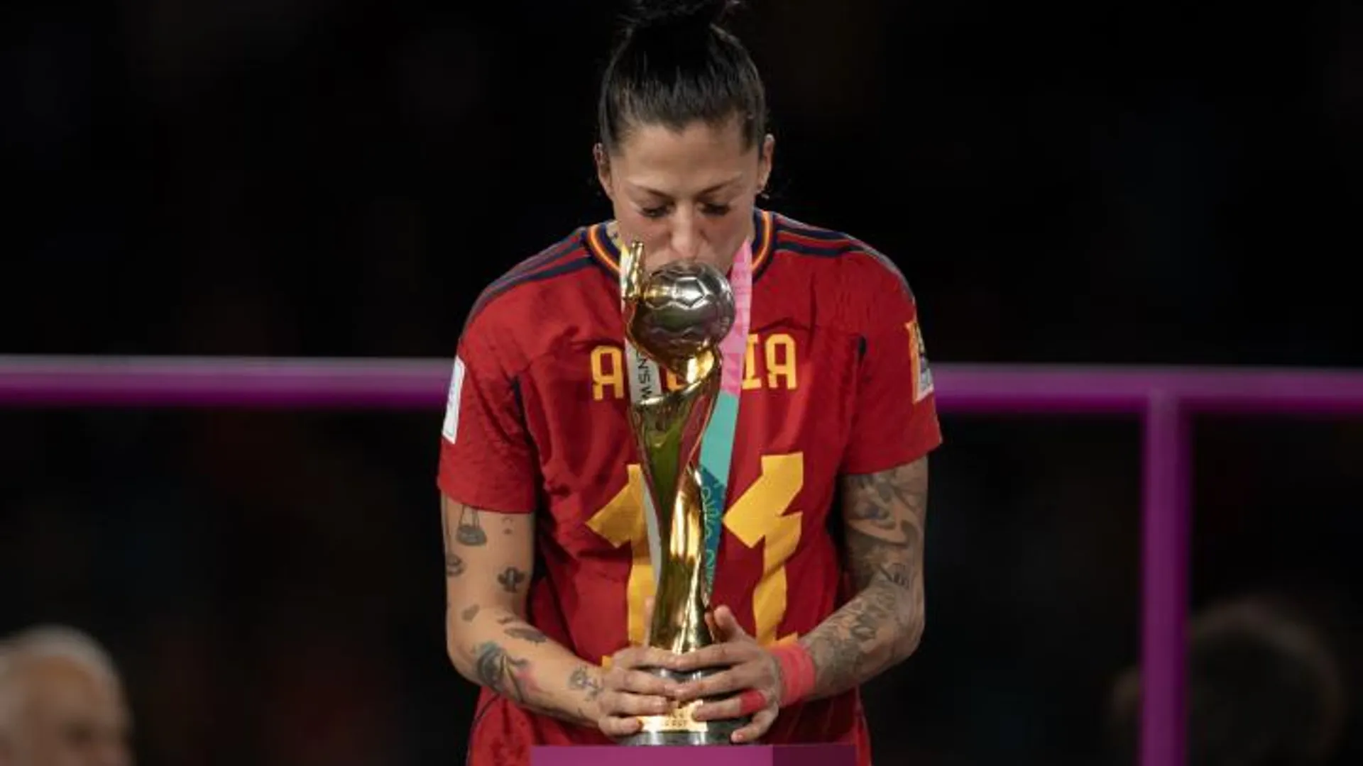 Desde Concacaf jugadoras se unieron en apoyo a Jenni Hermoso