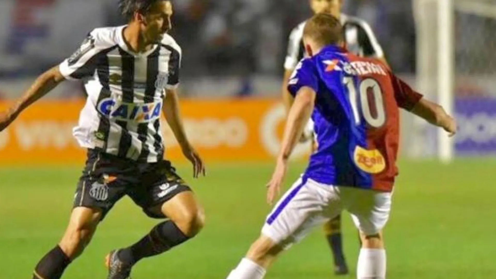 Bryan Ruiz recibe críticas tras debutar como titular