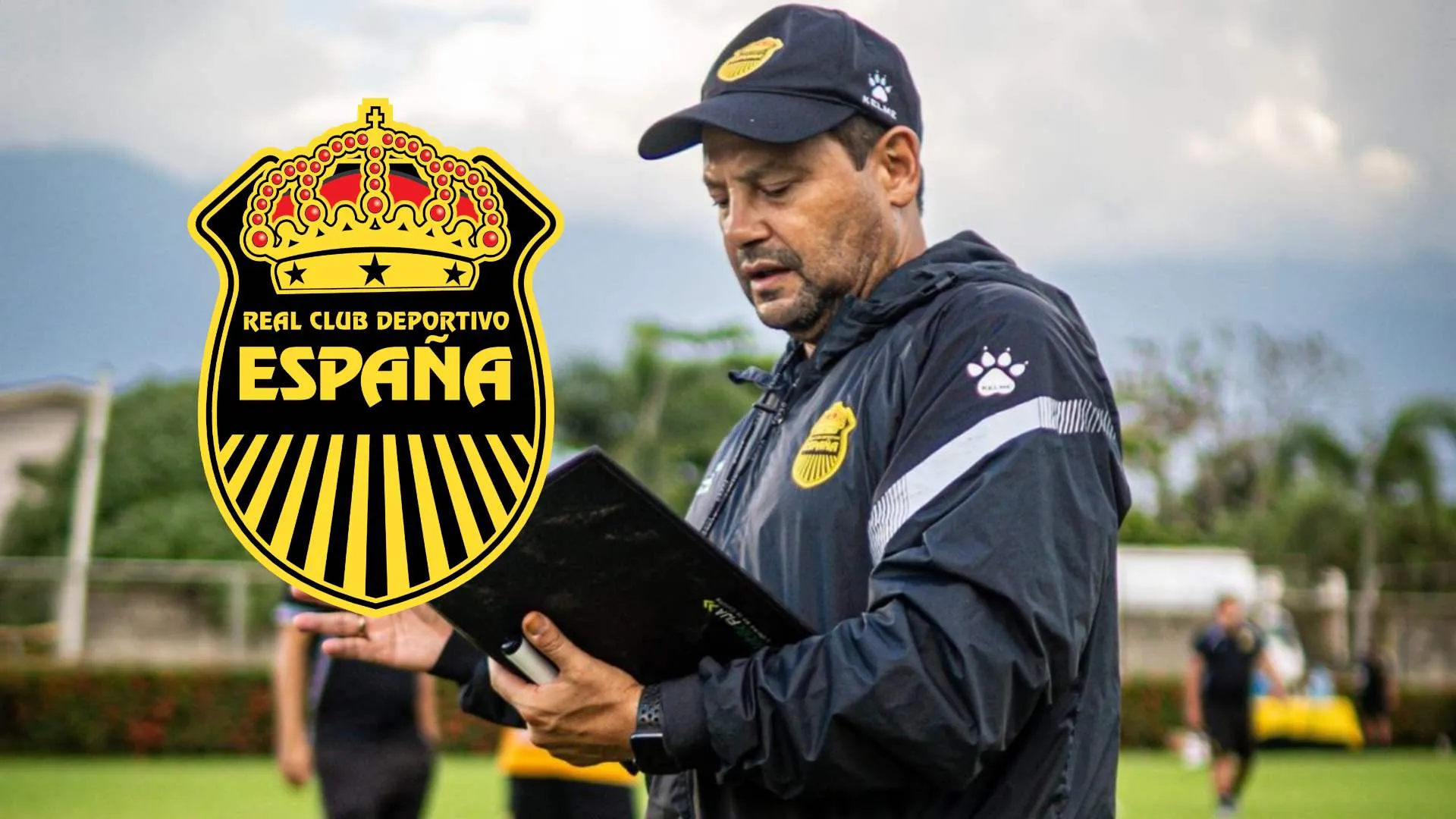 Ya es oficial: Jeaustin Campos agita el cierre del mercado de fichajes de Centroamérica y concretó este jugador