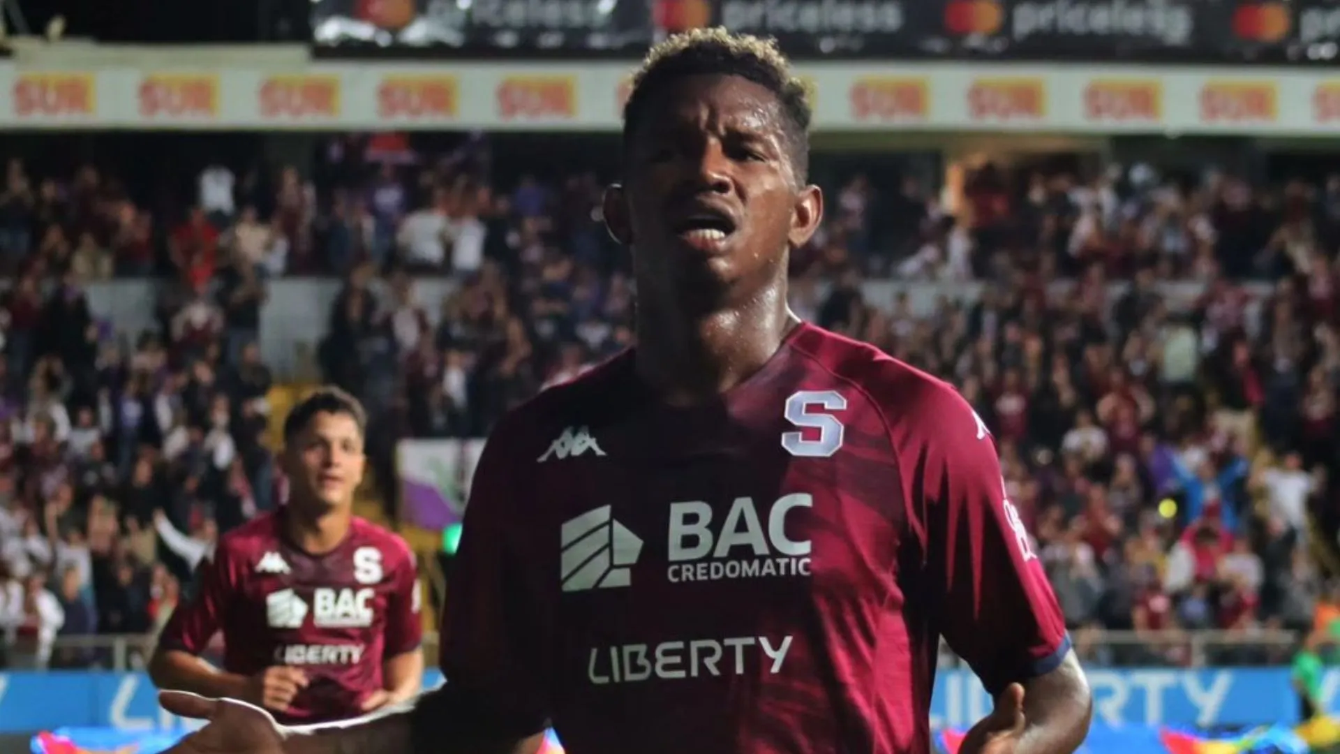 Gerente deportivo de Saprissa confirma que Fidel Escobar se quedará en el club