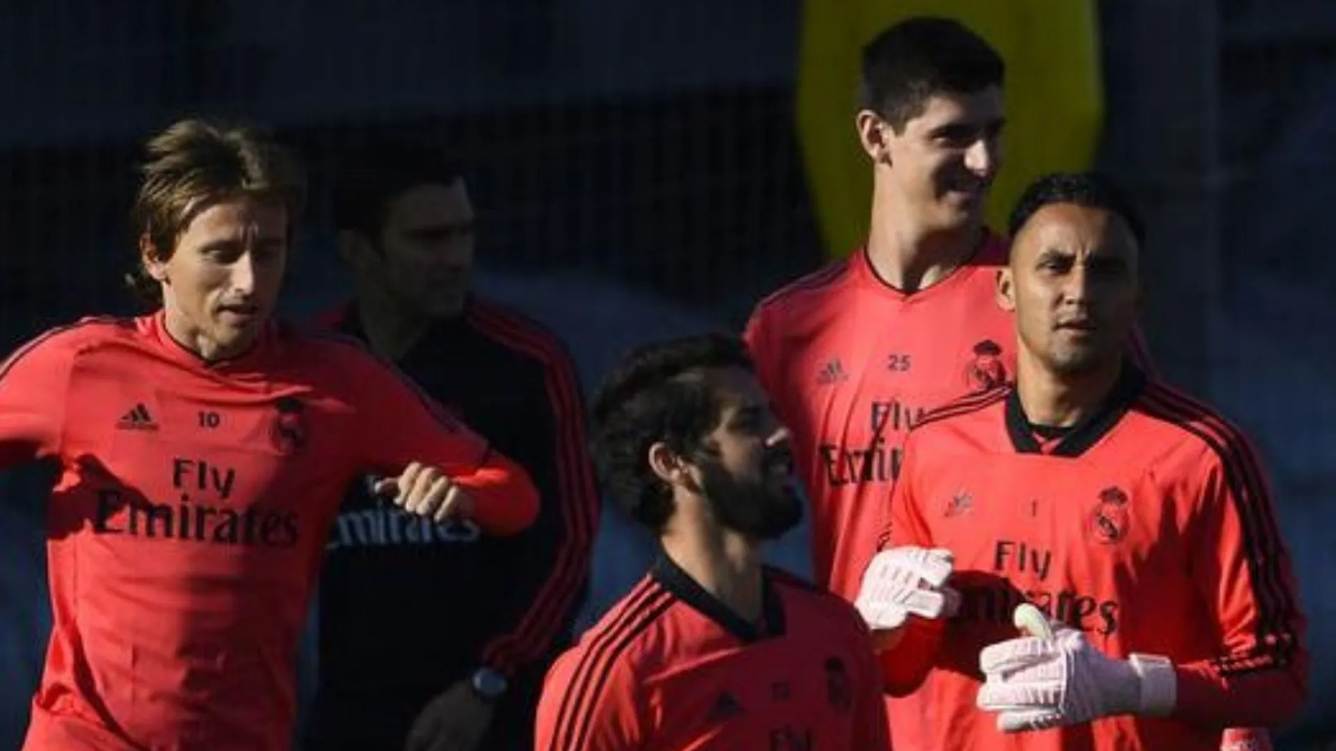 Solari elogia de nuevo a Keylor pero casi reitera suplencia