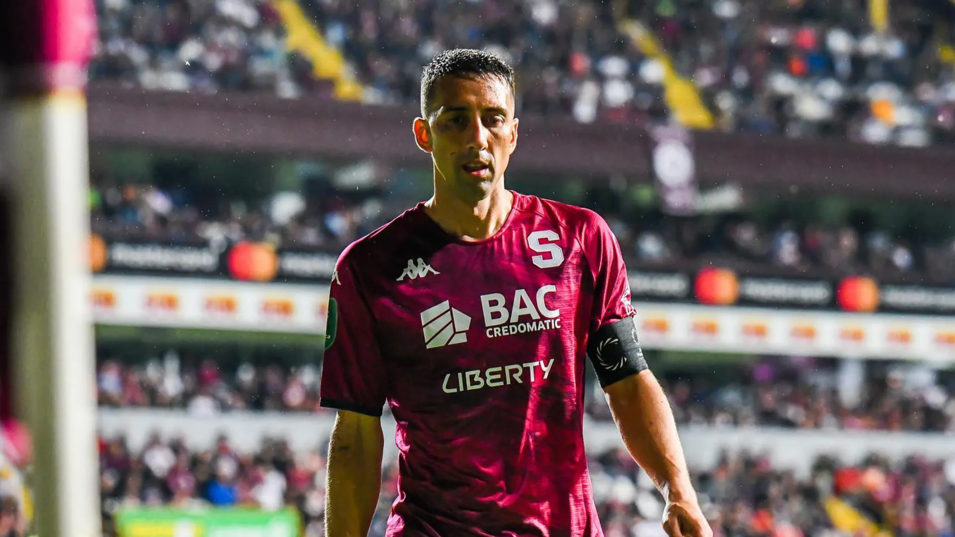 Mariano Torres le habla a la afición de Saprissa por primera vez tras la sanción