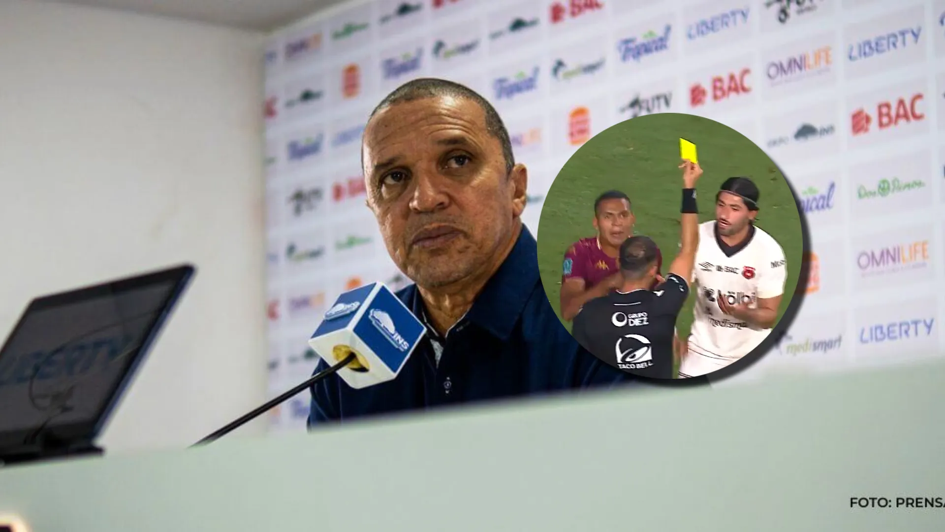Erick Lonnis se refirió al arbitraje en el Clásico Nacional.