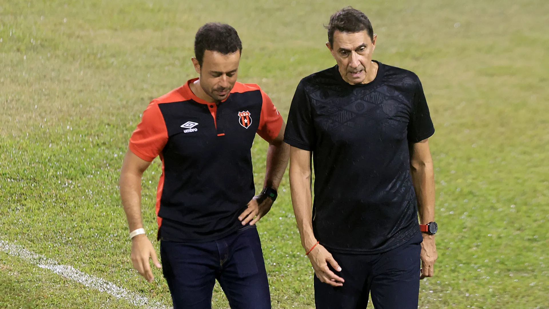 Luz verde: Alajuelense resolvería uno de los problemas que más preocupa a Guimaraes