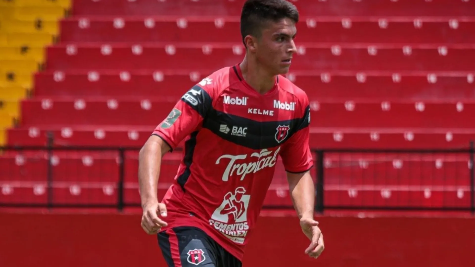 ¿Quién es el juvenil de Alajuelense que podría marcharse pronto a Europa?