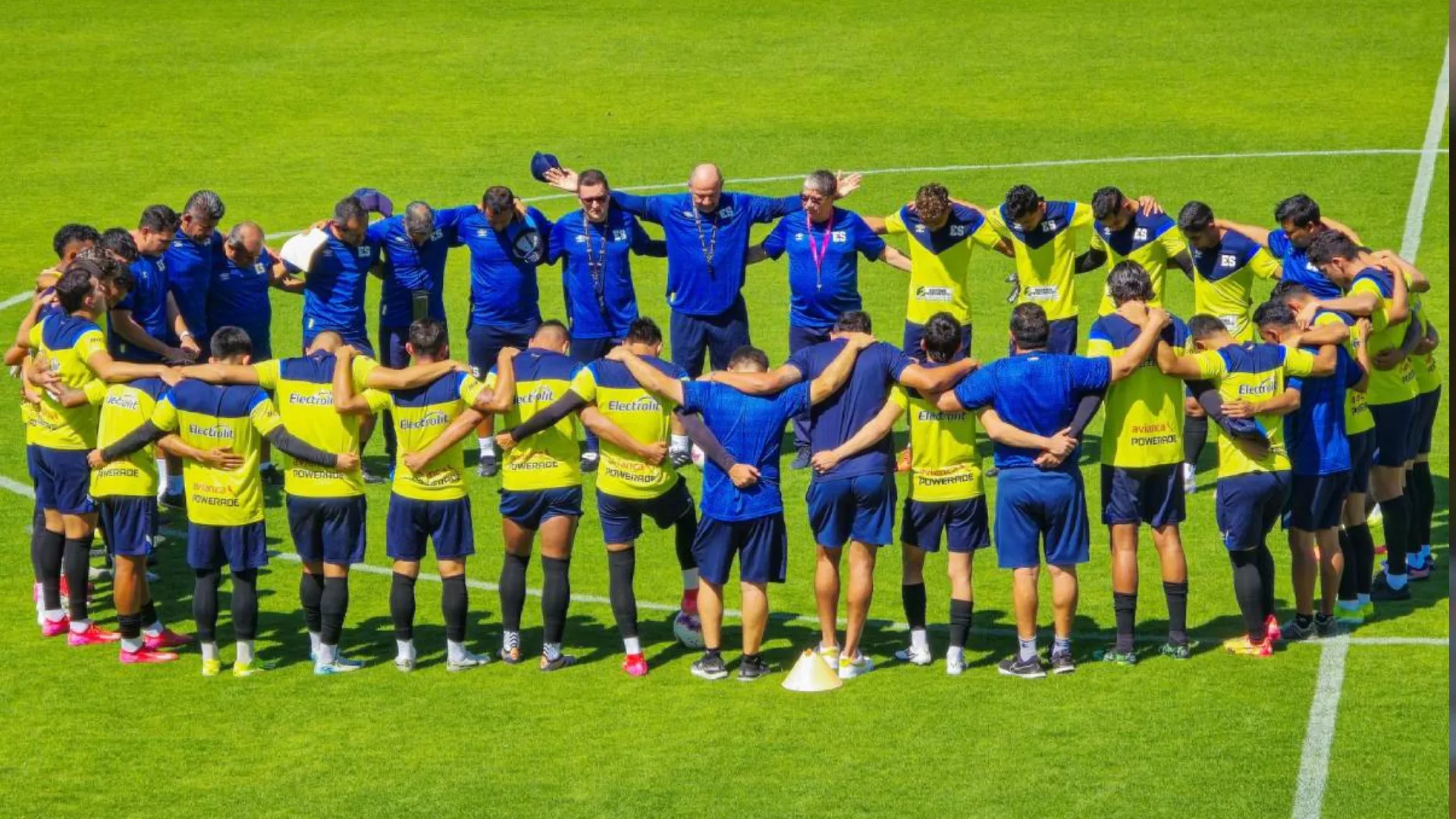 La Selección de El Salvador se enfrentará a una campeona del mundo
