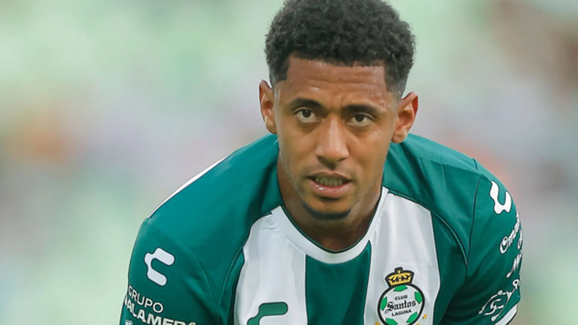 Choco Lozano regresa de su lesión, pero vive una pesadilla con Santos Laguna