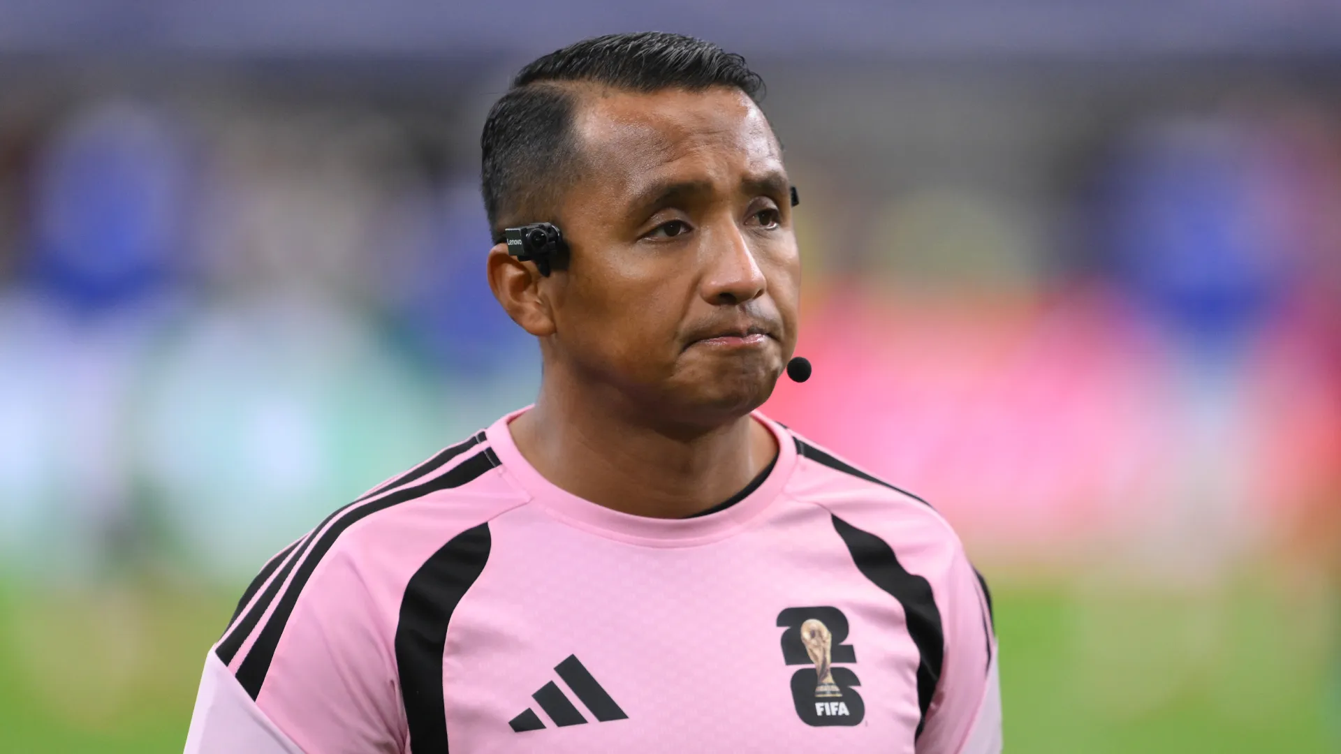 Iván Barton volvió a pitar en El Salvador tras el Mundial 2026 y la reacción de la afición sorprendió a todos