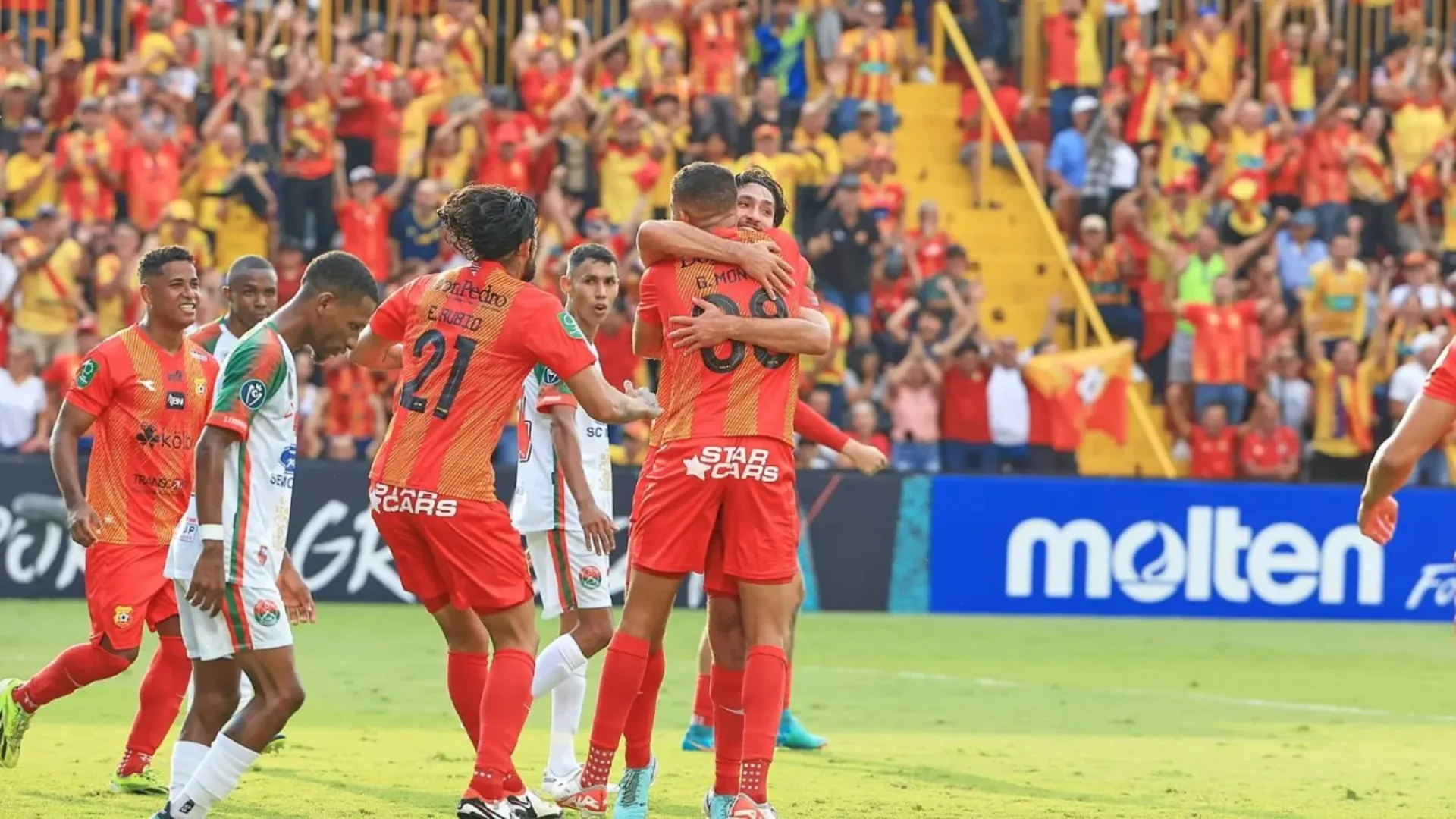 El efecto de Orlando Galo sobre Anthony Contreras que hace sonreír a Herediano