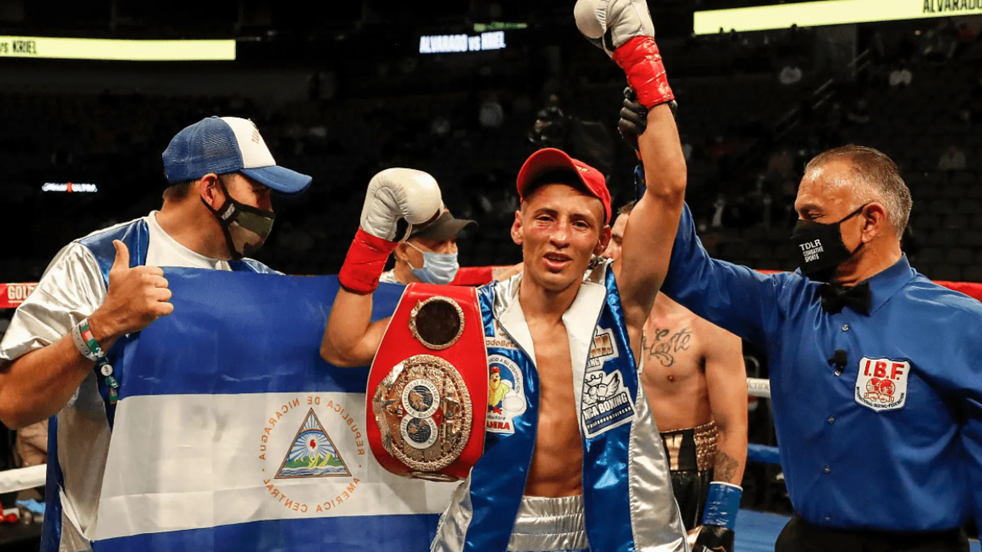 Félix Alvarado vs. Sunny Edwards: cuándo, a qué hora y por qué canal de TV y streaming ver hoy la pelea EN VIVO en Centroamérica