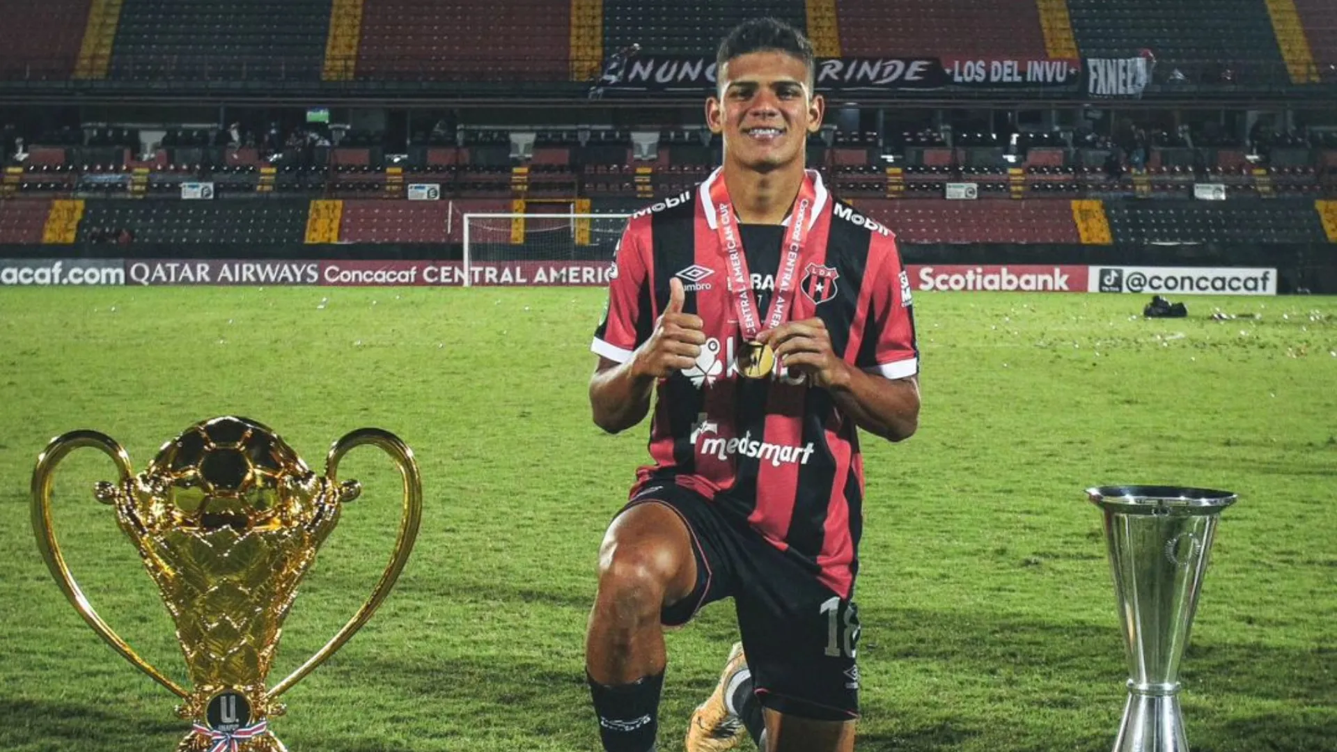 Alajuelense decide qué sucederá con Edward Cedeño para el siguiente torneo