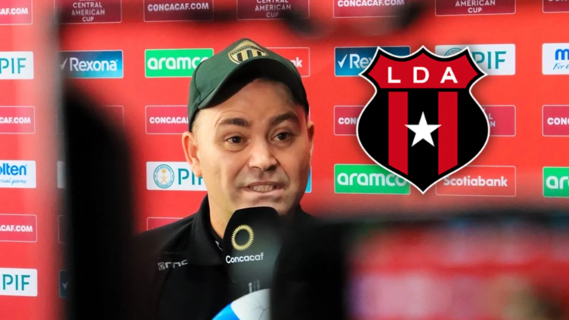 "Dos o tres": Javier López provoca a Alajuelense de cara a la revancha con Antigua