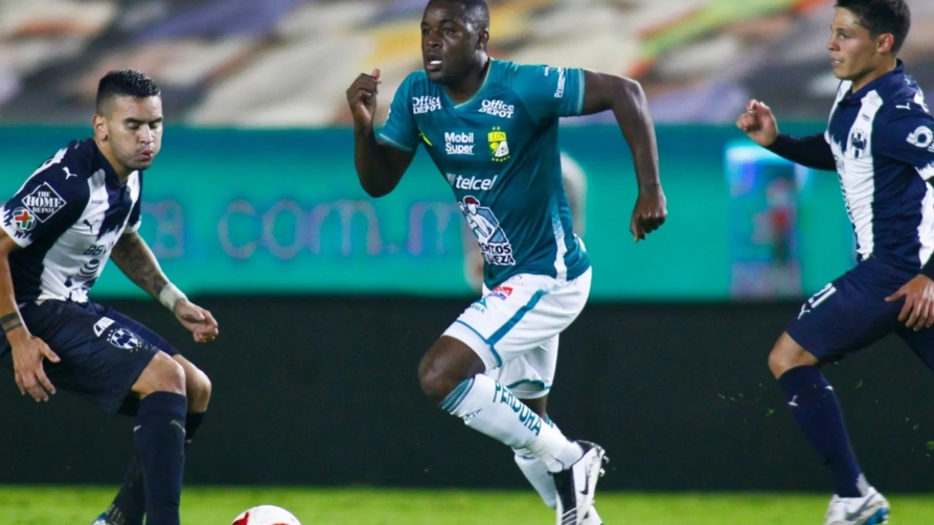 Joel Campbell ya definió con quién jugará el próximo torneo de la MX
