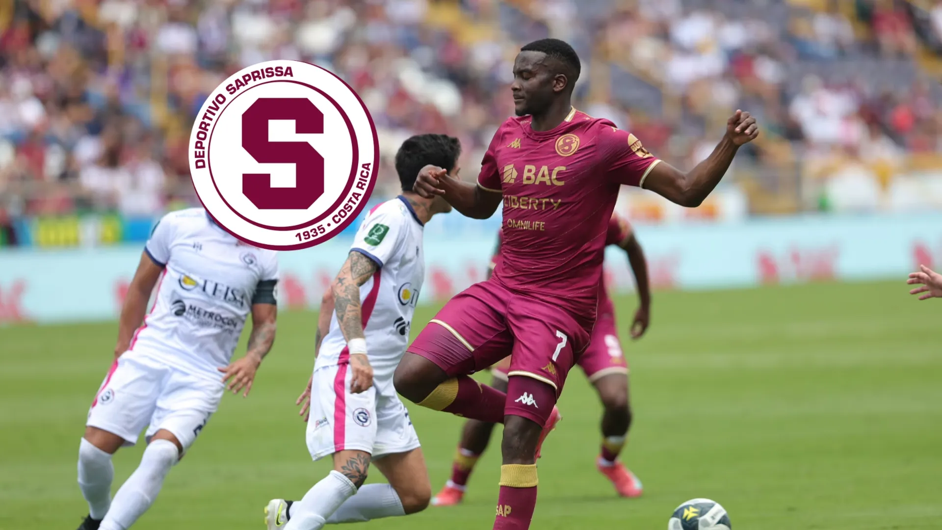 Mientras Marcos Escoe suma críticas en Saprissa, una figura del equipo le deja el mensaje menos pensado: “Tiene que aprender”