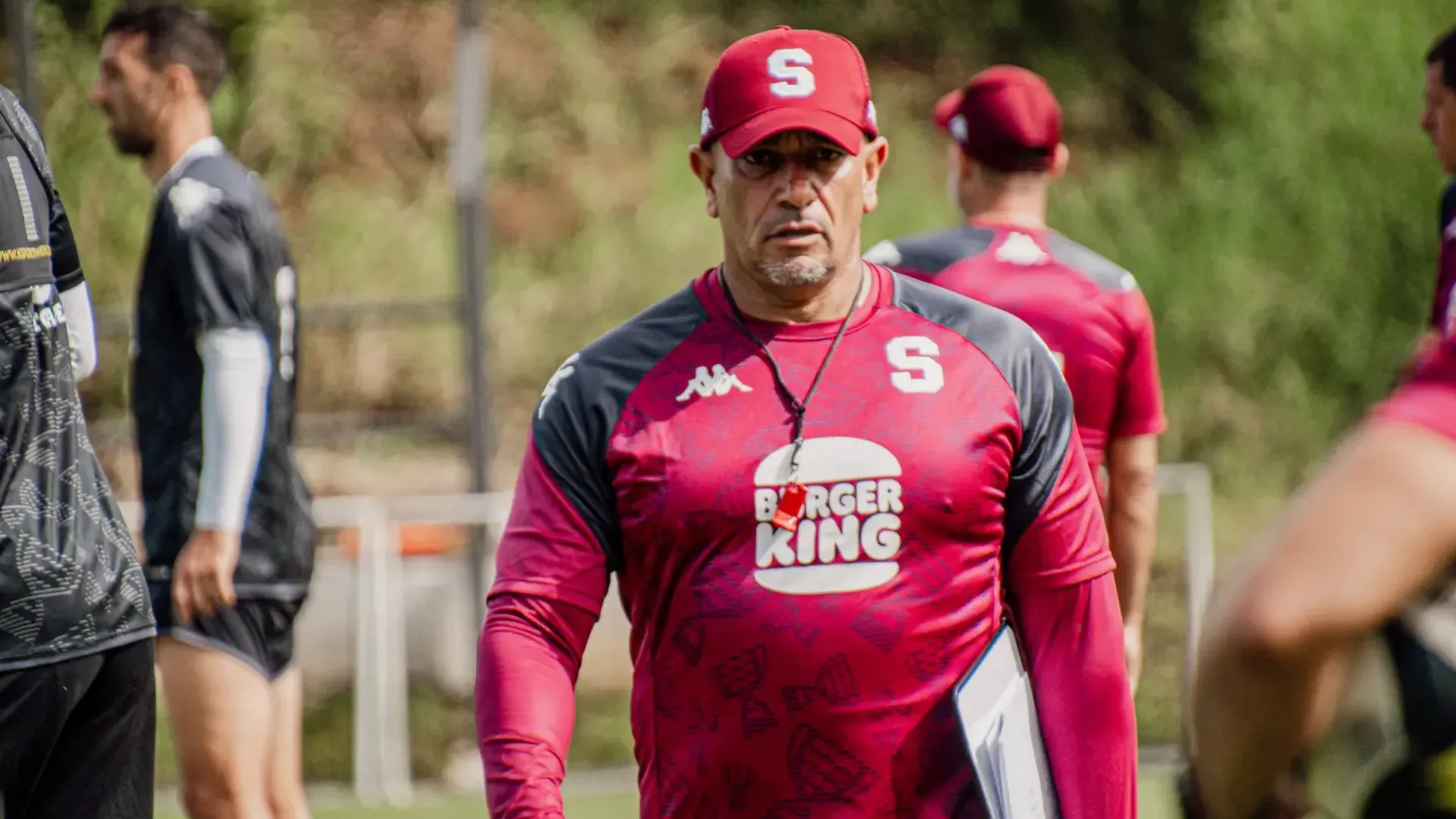 Salida de última hora: José Giacone lo marginó y Saprissa le encontró nuevo equipo