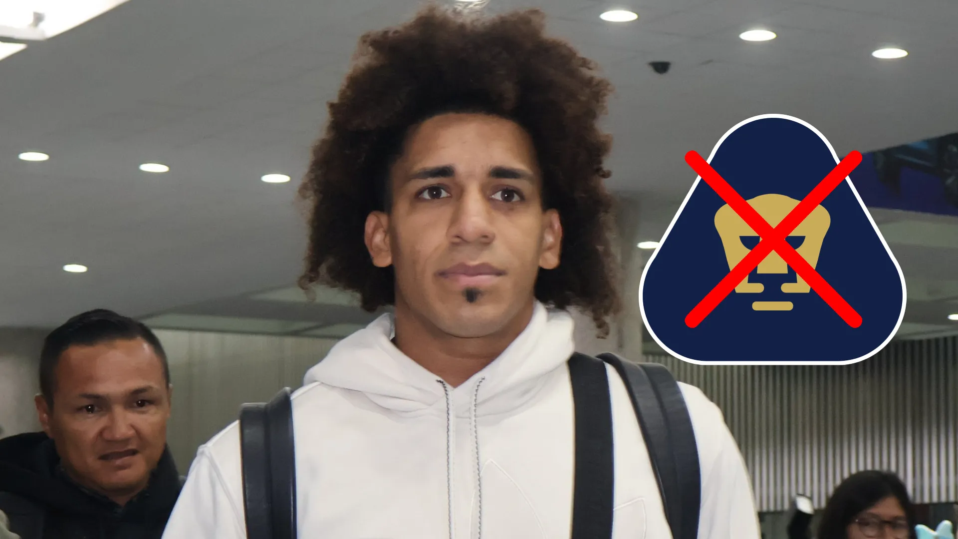 Adalberto Carrasquilla tuvo su primer inconveniente en su llegada a México para unirse a Pumas