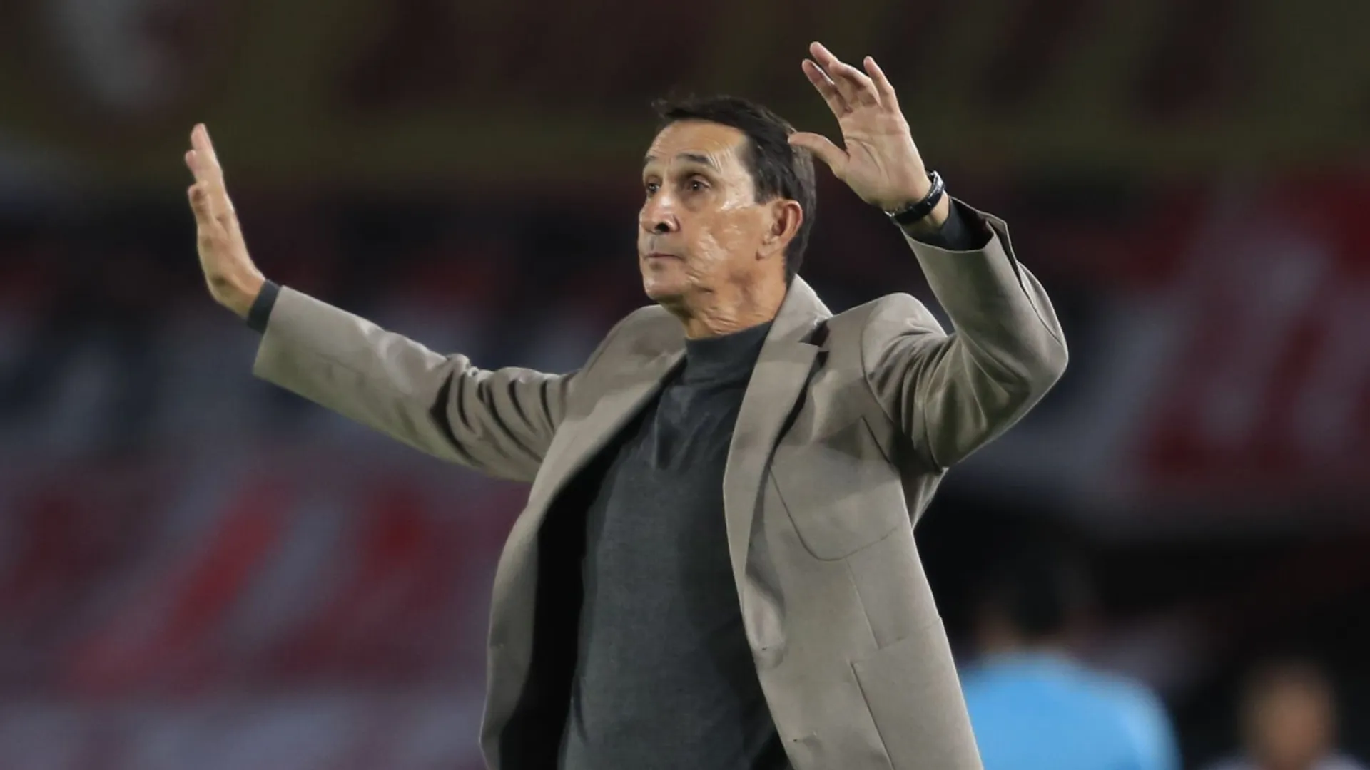Alexandre Guimaraes viene de dirigir dos clubes colombianos. (Foto: Getty Images)
