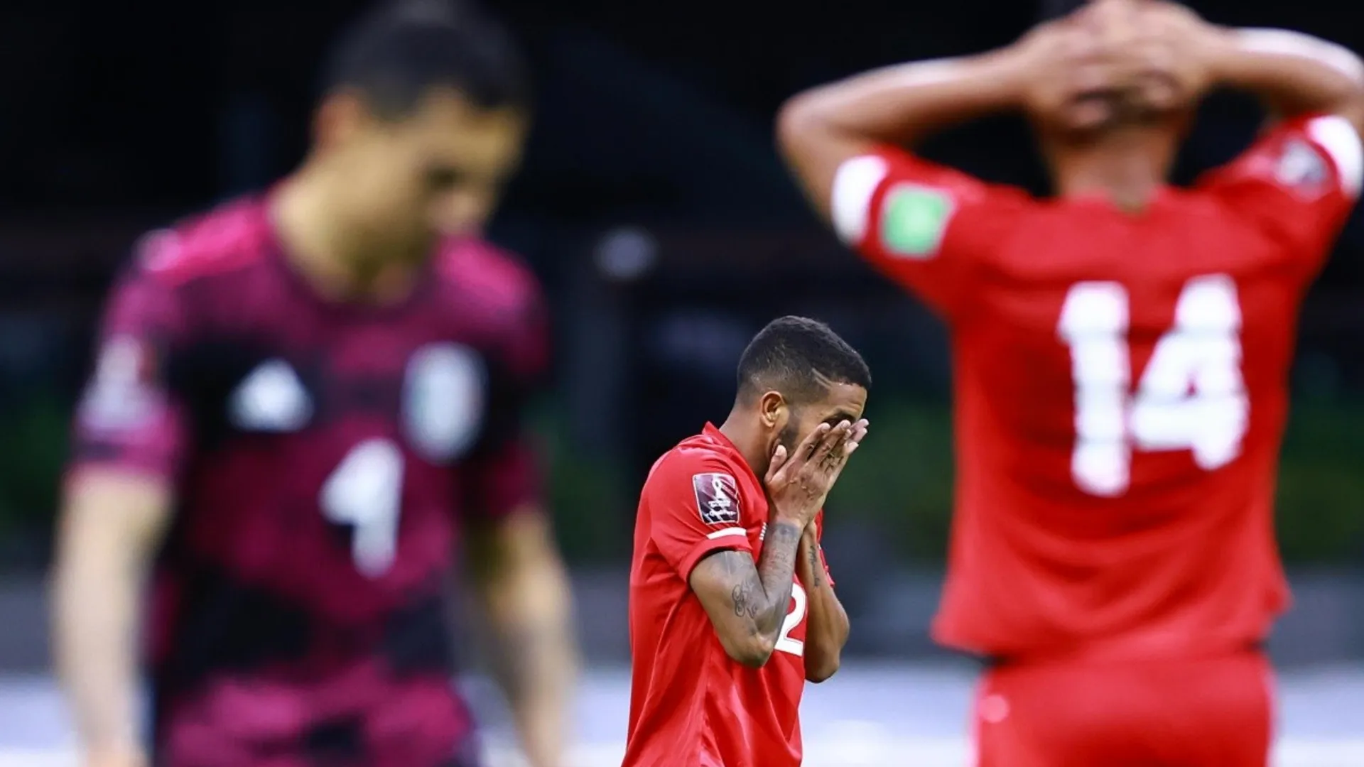 Panamá perdió 1-0 ante México y con mucha polémica