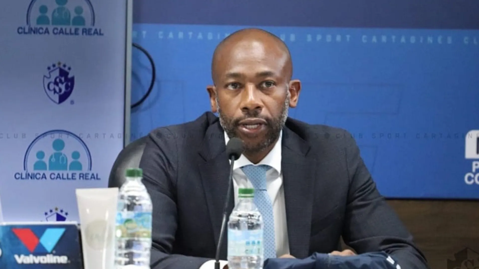 Wanchope no quiere "medias tintas" en el tema del VAR en Costa Rica